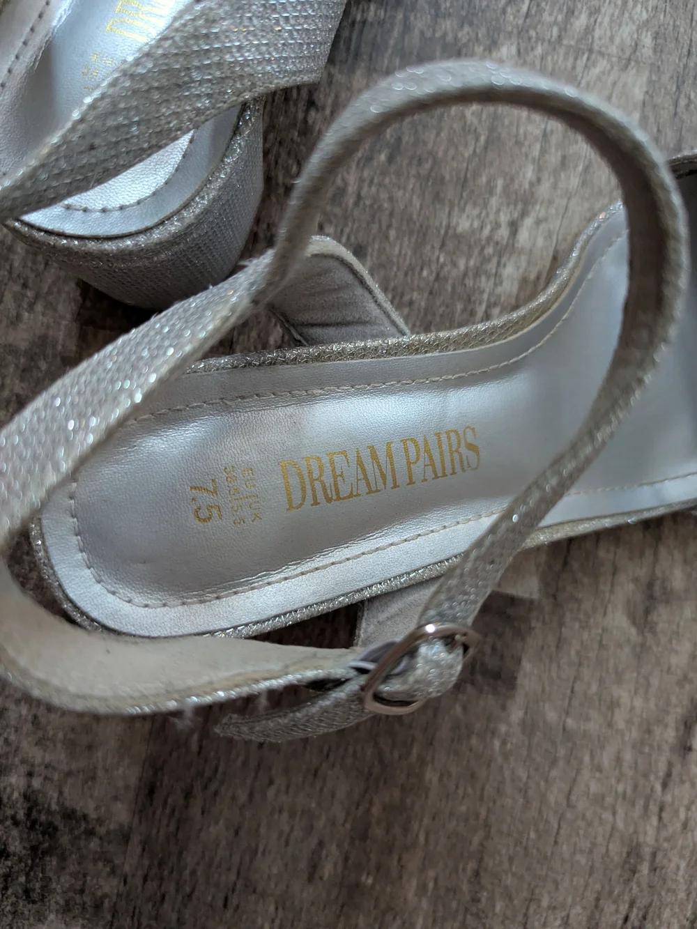 Women's Dream Paris Low Chunk Heels